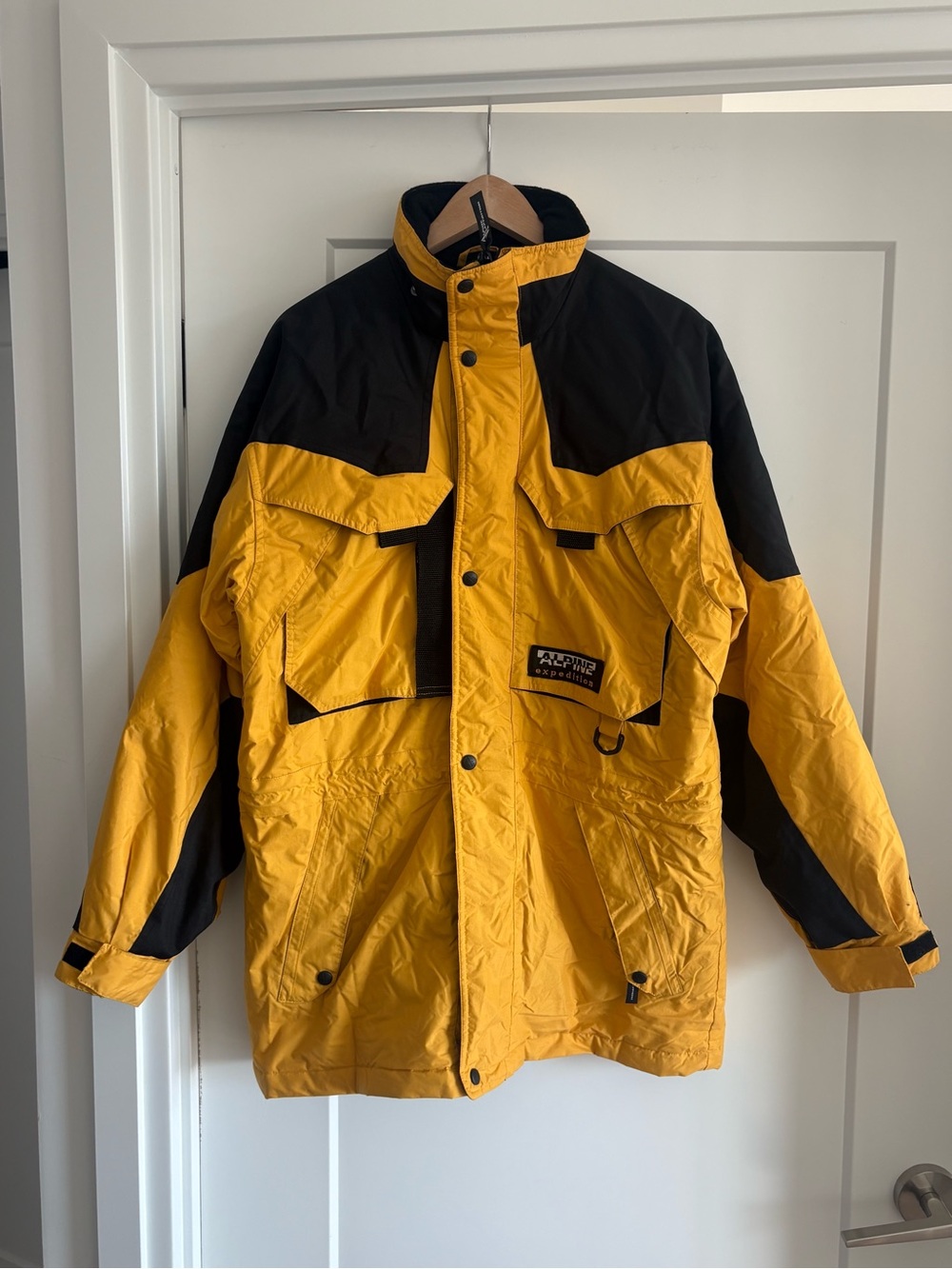 Vintage Alpine Expedition Yellow & Black Outdoor Jacket Small Thermolite